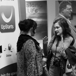 UpStarts Moment Bw SQ